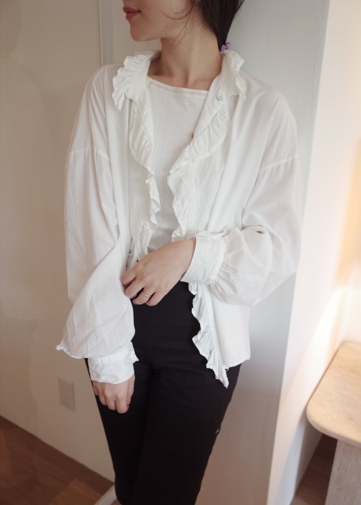 Swan Frill Blouse / White