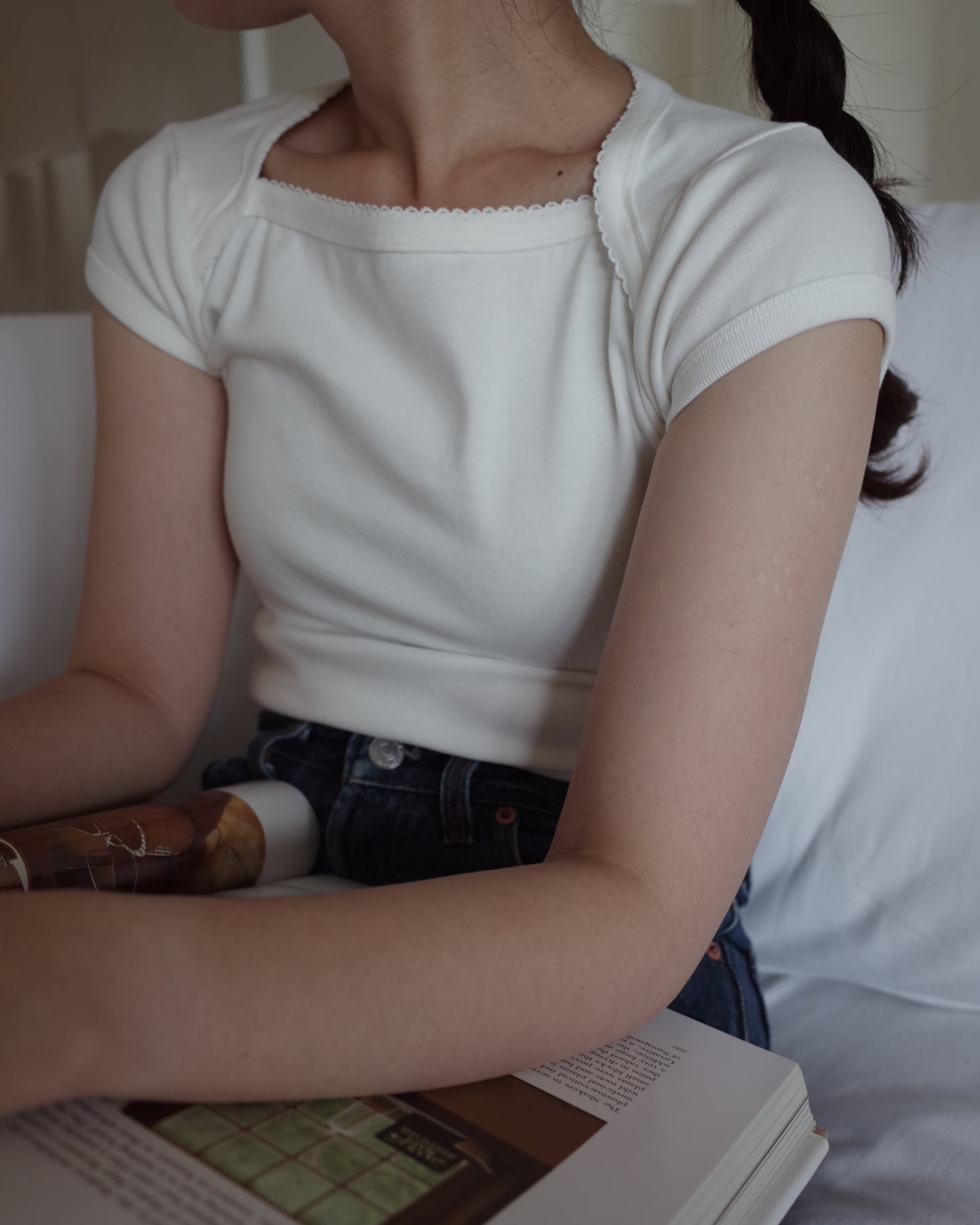 Petite Square T / White