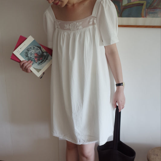Rose Lace Dress / White