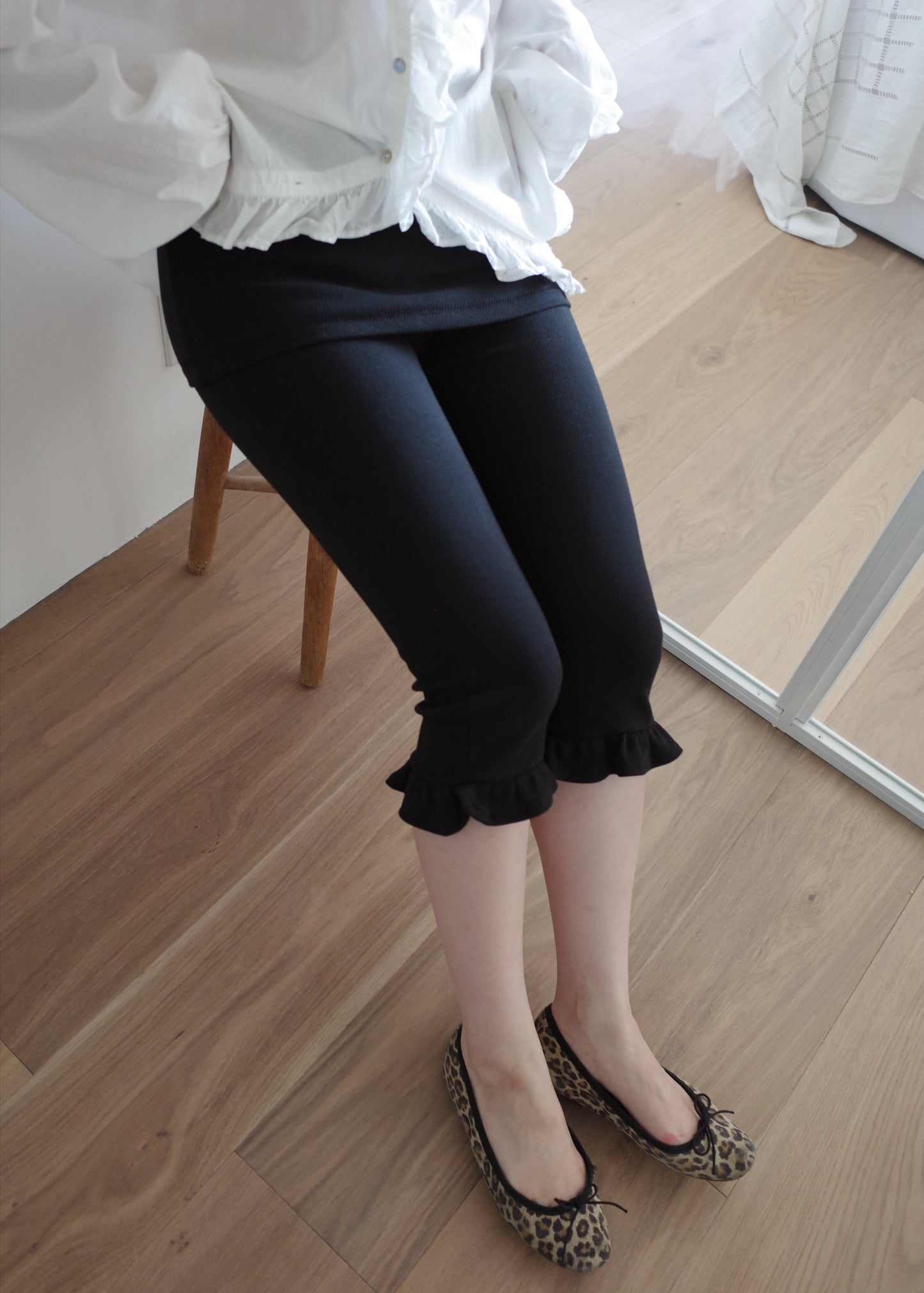 Wrap Frill Biker Leggings / Black