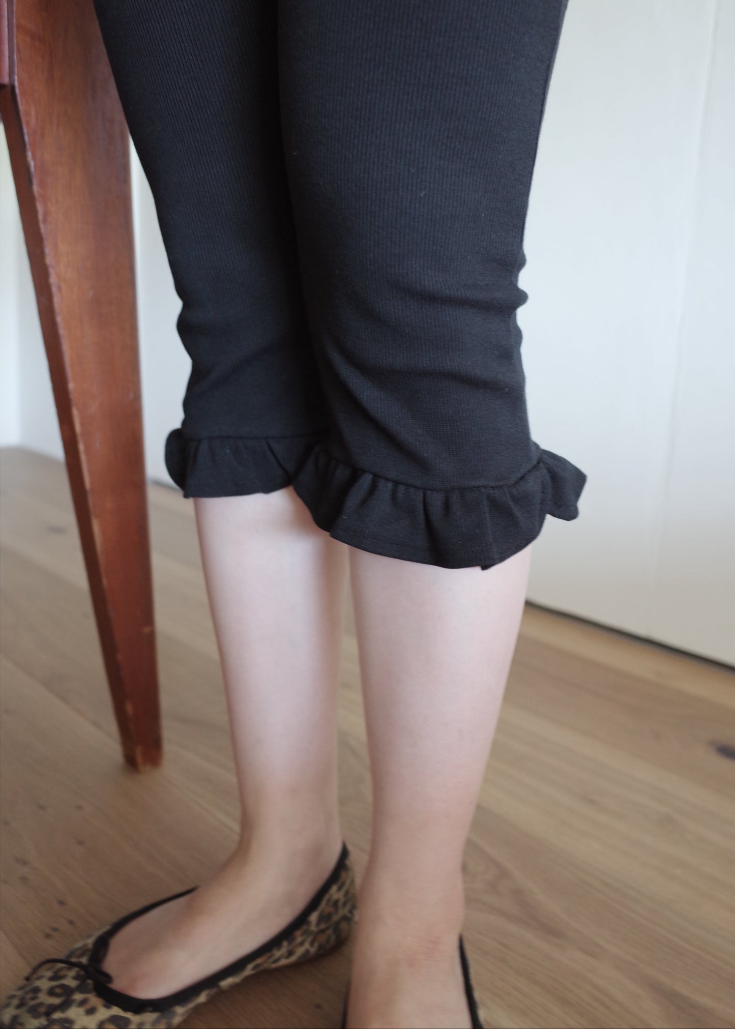 Wrap Frill Biker Leggings / Black