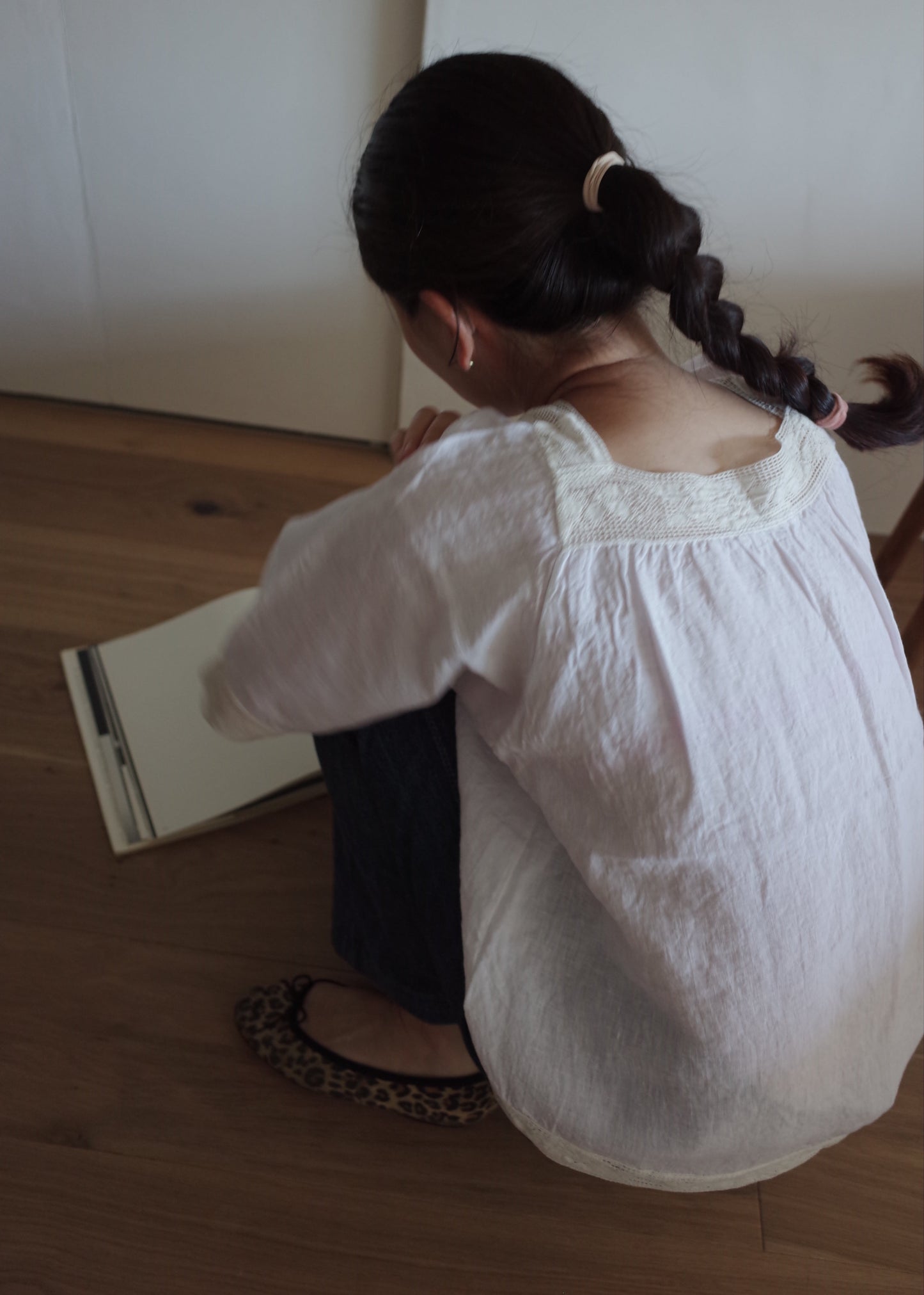 Lace Linen Tunic / White