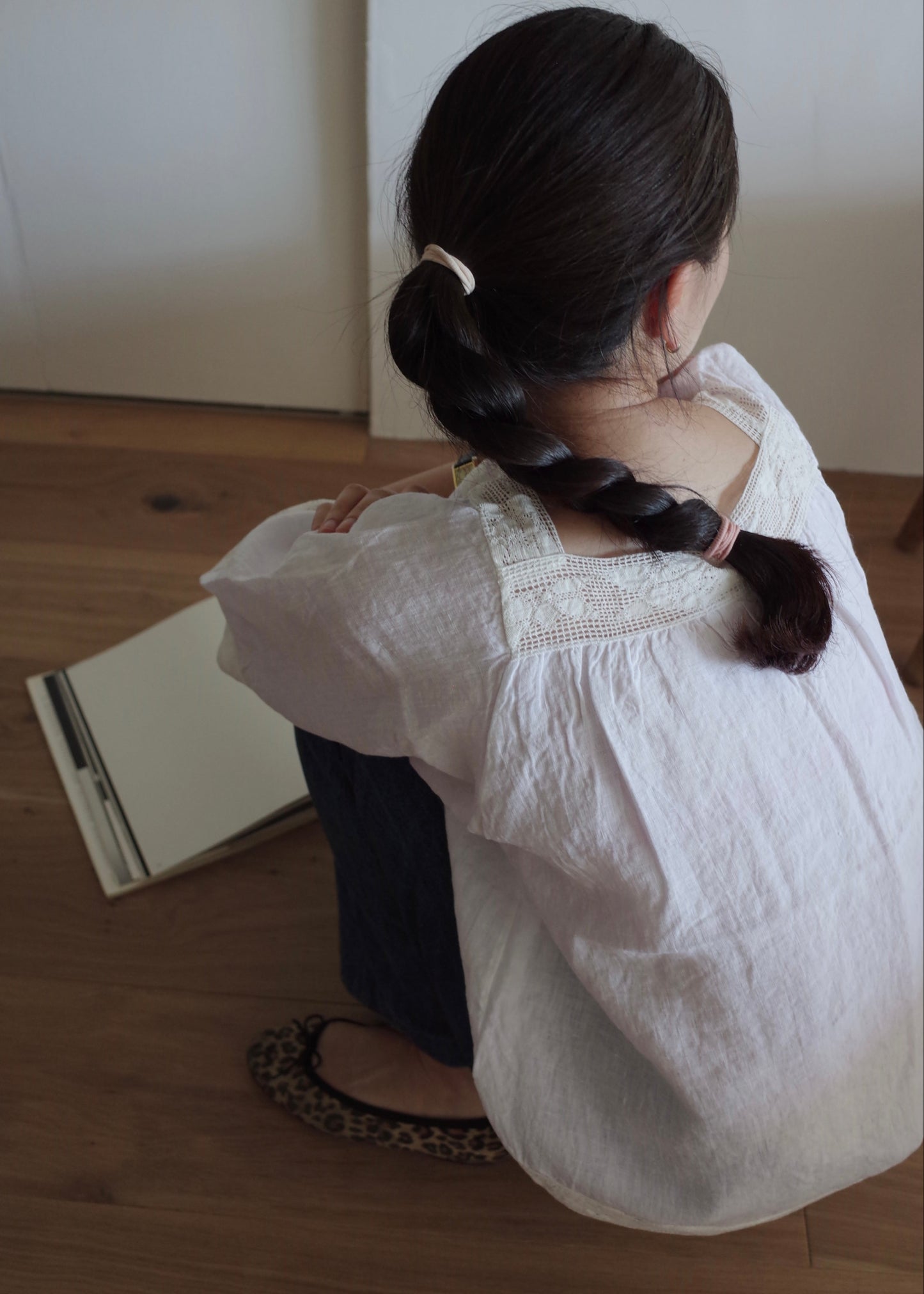 Lace Linen Tunic / White